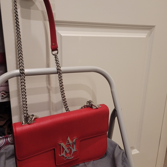 Alexander McQueen Crossbody and Shoulder leather chain Bag - Picture 2 of 15